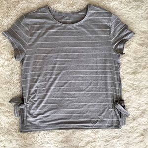 GapFit Breathe Side Tie Striped Workout Tee L